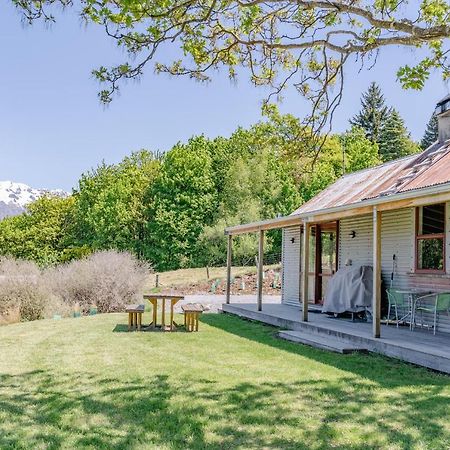 Mount Cook Station Shearers Quarters Lodge เลคเทคาโป ภายนอก รูปภาพ
