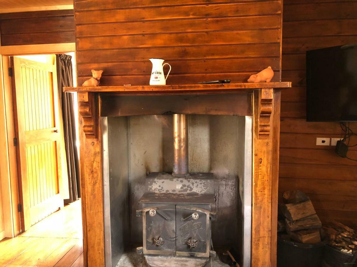 Mount Cook Station Shearers Quarters Lodge เลคเทคาโป ภายนอก รูปภาพ