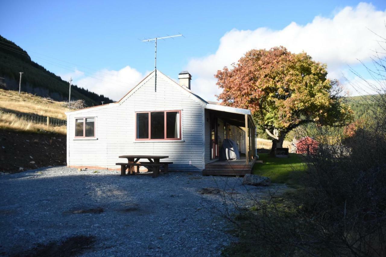 Mount Cook Station Shearers Quarters Lodge เลคเทคาโป ภายนอก รูปภาพ